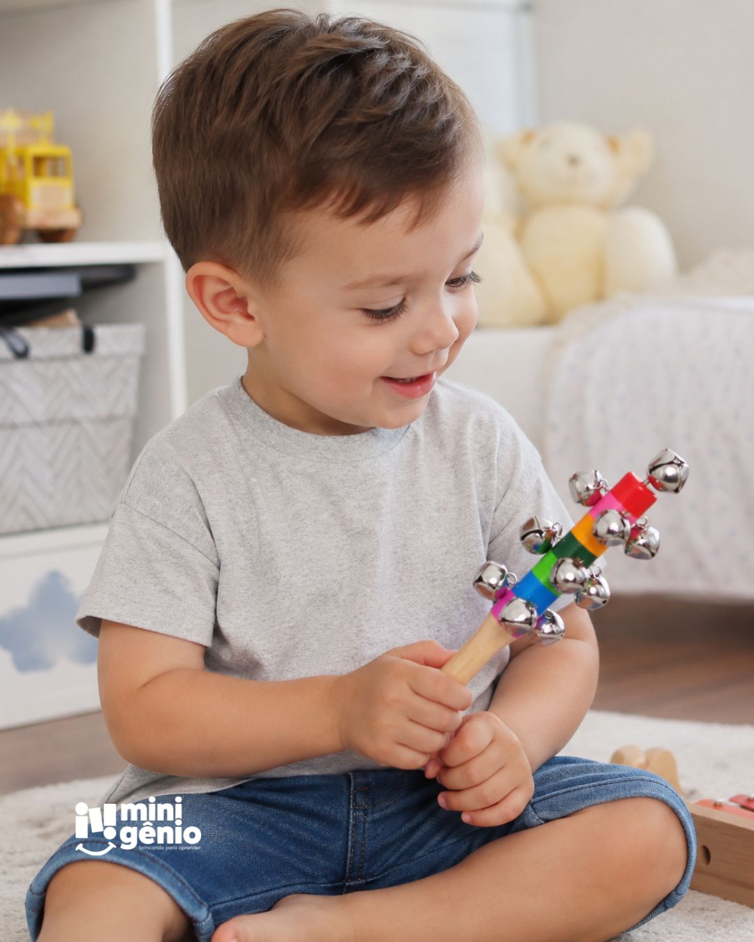 Chocalho com Guizo Infantil - Brinquedo Musical em Madeira