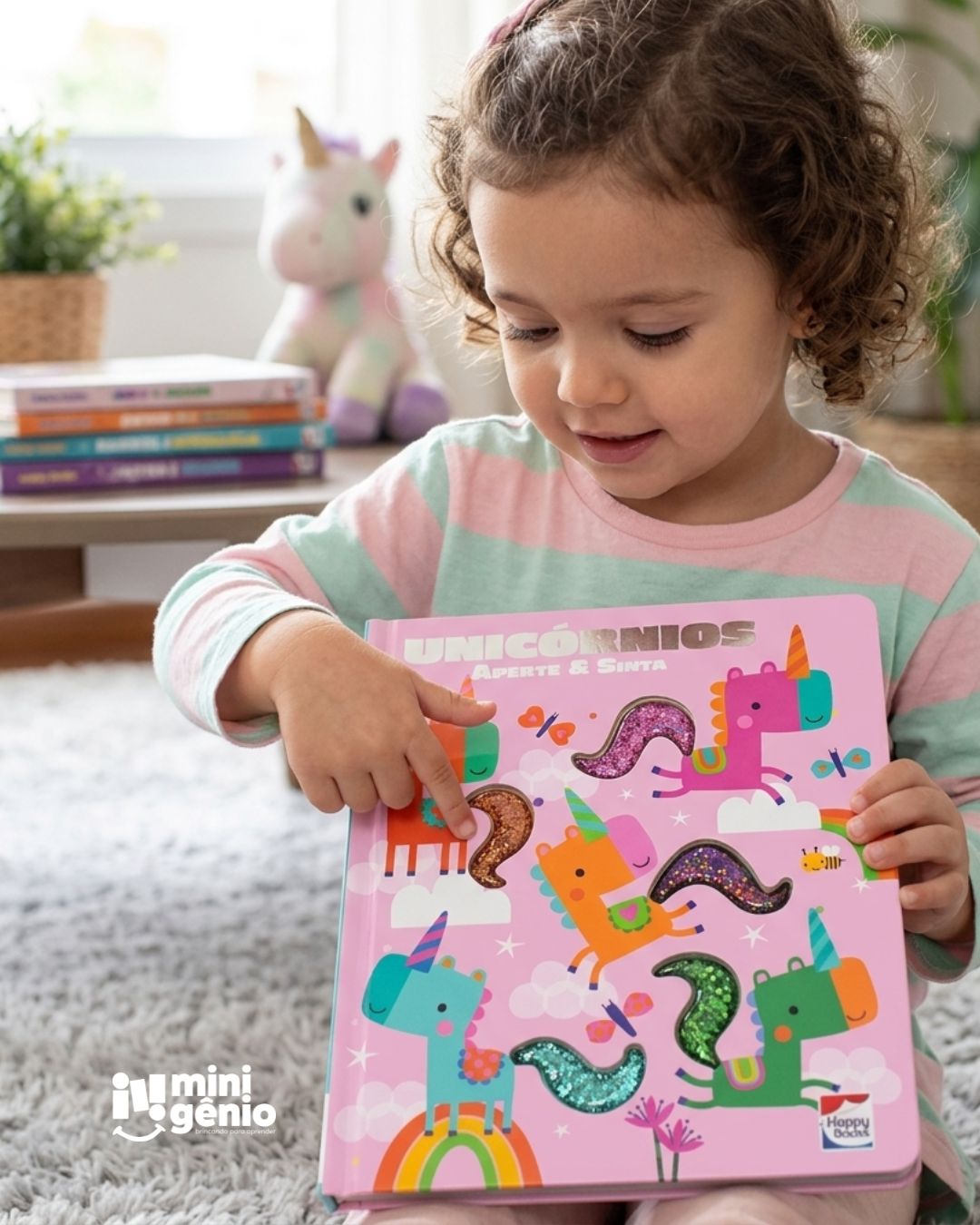 Livro Sensorial Aperta e Sinta Unicórnio
