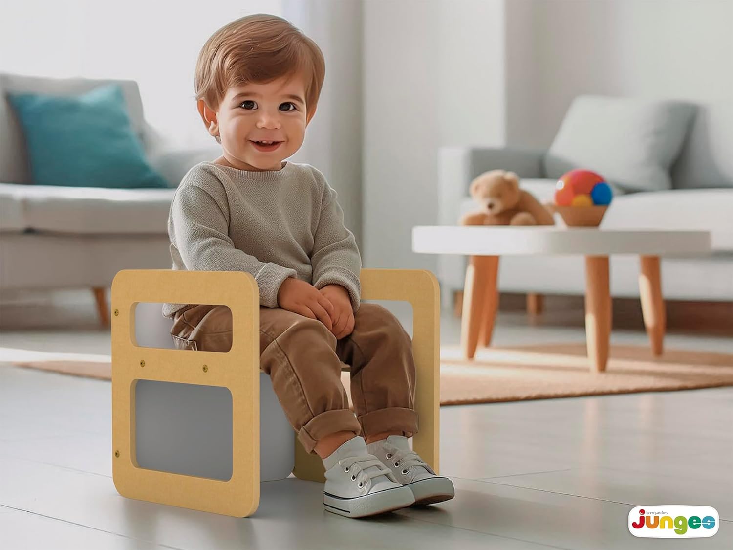 Cadeira Cubo Montessori em madeira