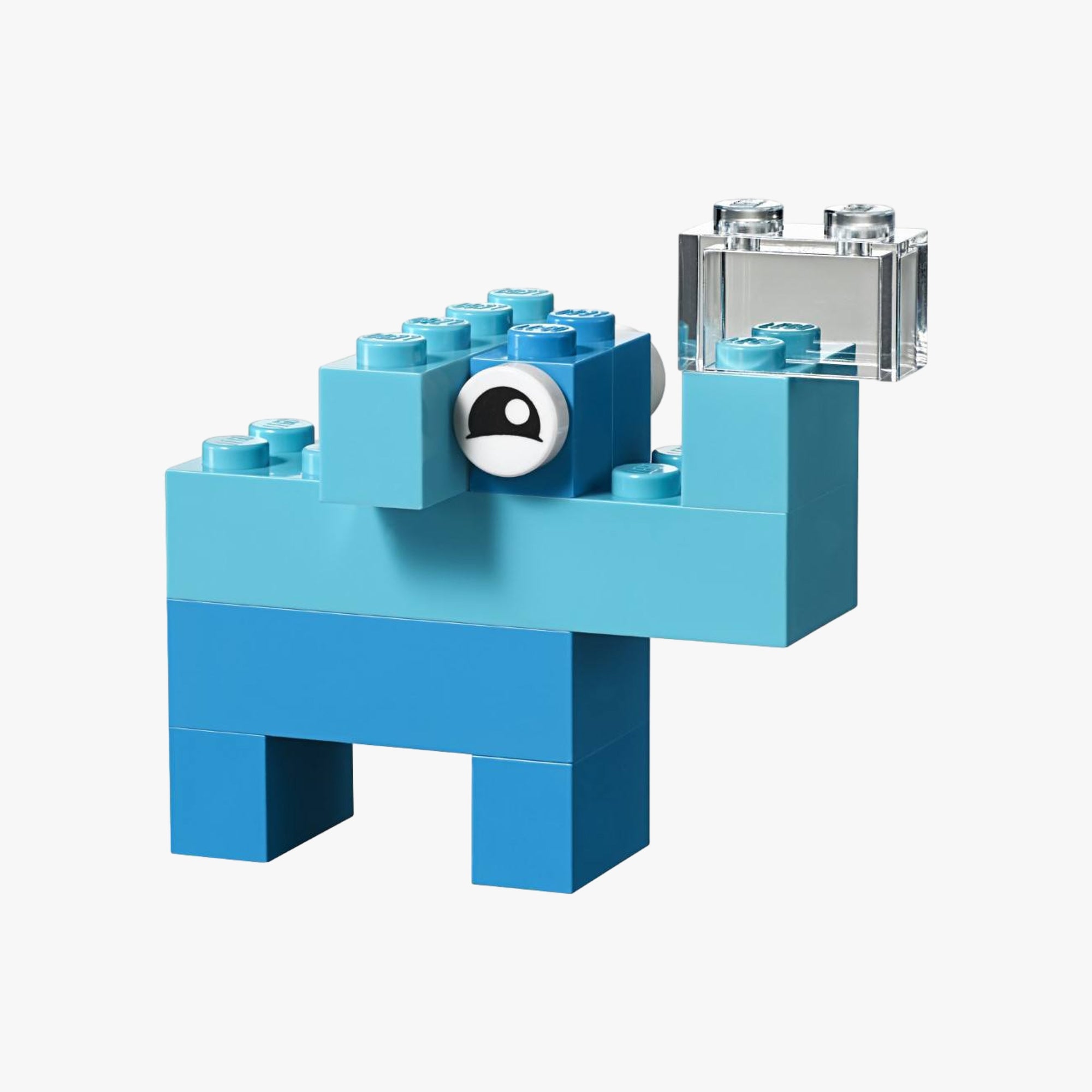 Maleta LEGO Classic 10713 aberta mostrando os compartimentos internos com peças coloridas organizadas